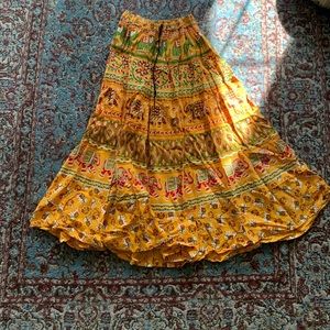 Long float bohemian skirt